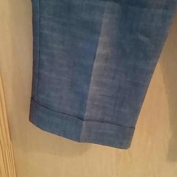 Cuffed Capris - Picture 3 of 3